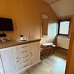 Pod Lipou Dolní Brusnice