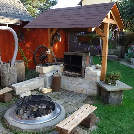 Pod Lipou Mini-hôtel Dolní Brusnice